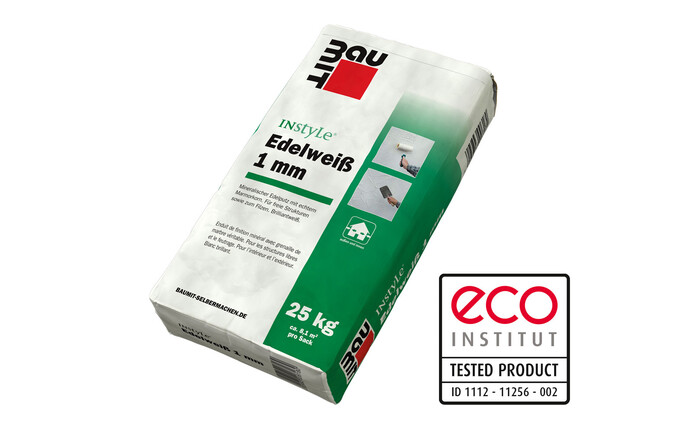 Brillantweisser, wohngesunder Edelputz Baumit InStyle Edelweiss in 1 mm Körnung für feine Putzstrukturen, gefilzt, frei modelliert.