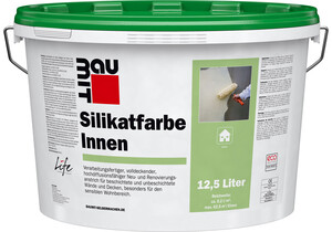 La peinture intérieure au silicate Baumit est disponible en blanc dans un seau en plastique de 12,5 litres.